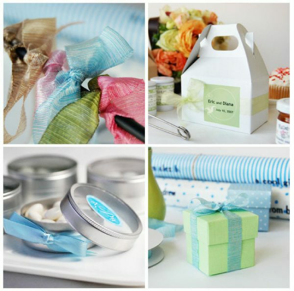 Other popular favors are small but decorative gifts in boxes with special